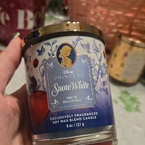Nwt Bath & Body Works Disney Princess Snow White Scented Candle - Blue/Gold/Red